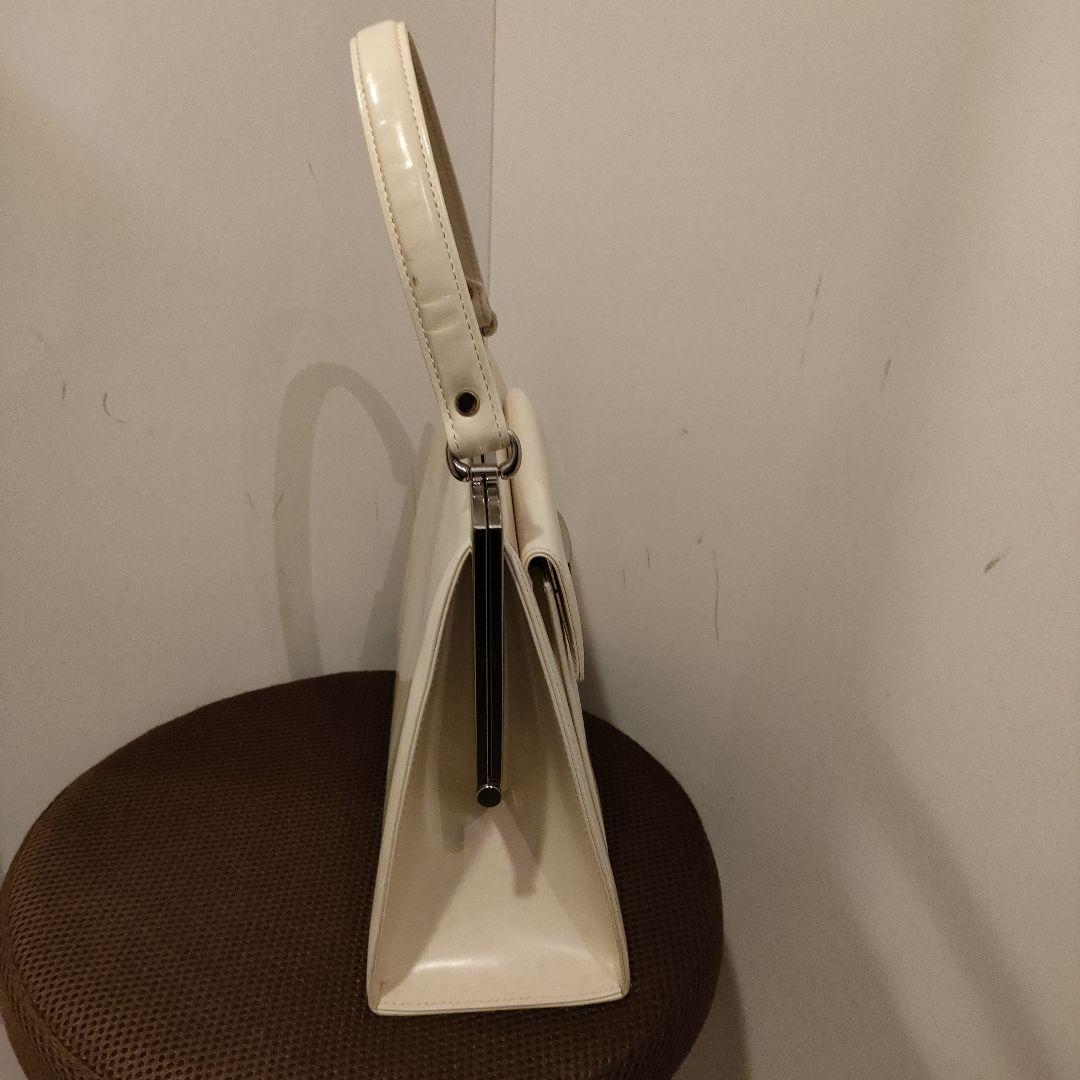 イヴサンローラン ハンドバッグ レザー ホワイト