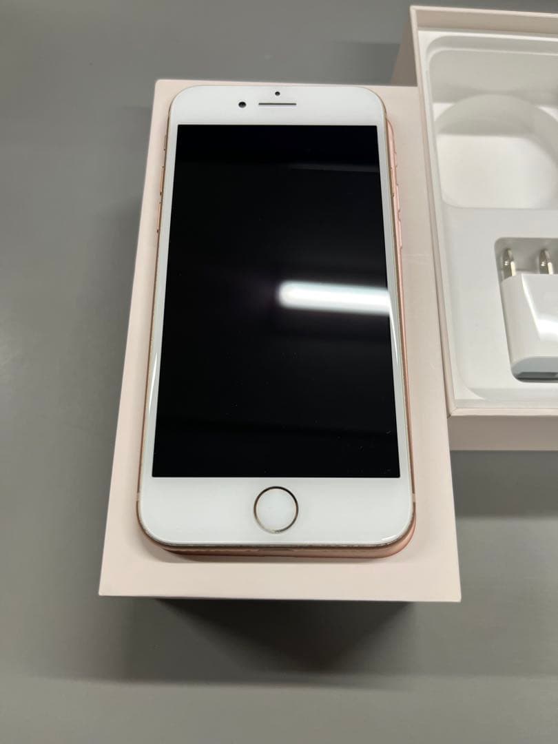 iPhone8 64GB 本体 充電不良あり 画面美品 ジャンク扱い