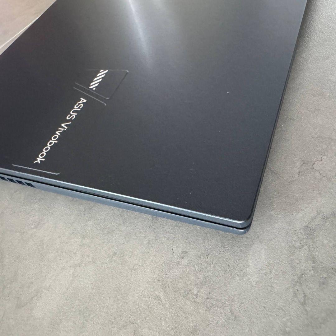 ASUS VivoBook X1502VA ノートPC 15.6インチ