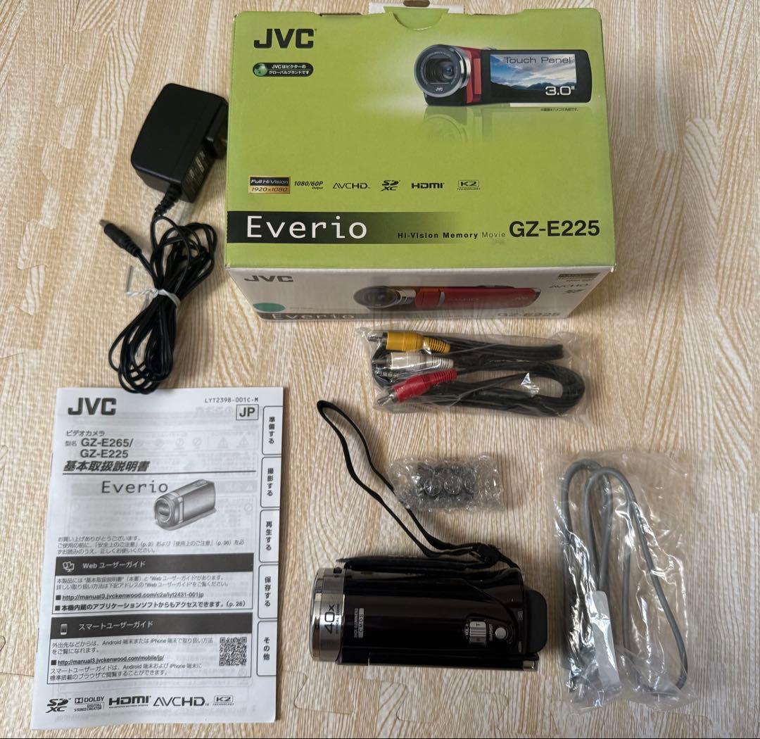 JVC Everio GZ-E225 フルHDビデオカメラ