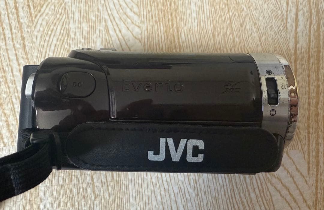 JVC Everio GZ-E225 フルHDビデオカメラ