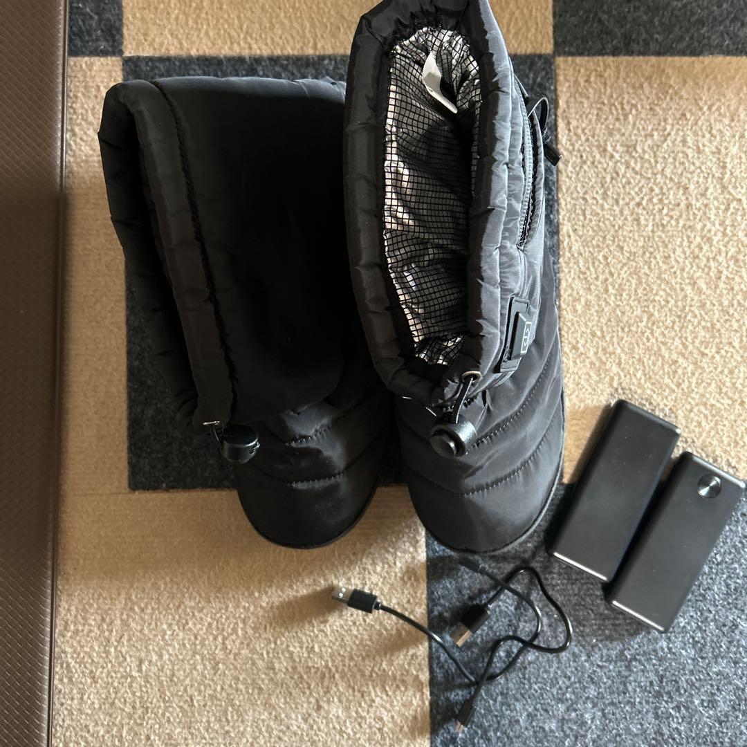 寒さ対策　加熱機能付きブラックナイロンブーツ