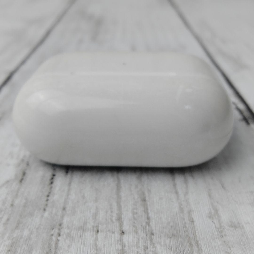 AirPods本体 ケース付　ワイヤレスイヤフォン ホワイト　第3世代