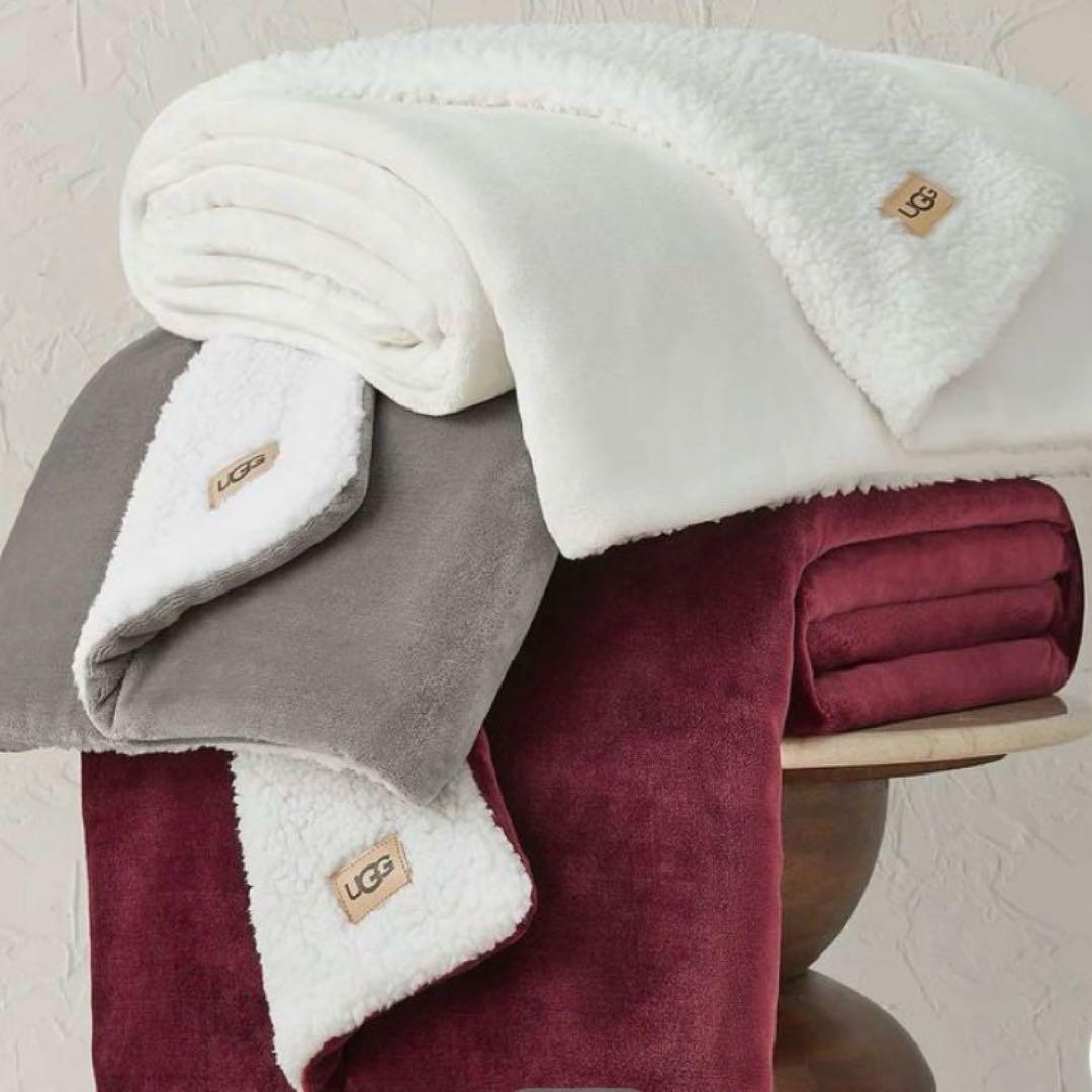 「UGG」「防寒」「プレゼント」「完売」「即日発送」⭐︎フリースブランケット