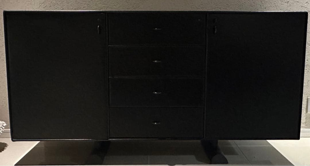 レザー/サイドボード