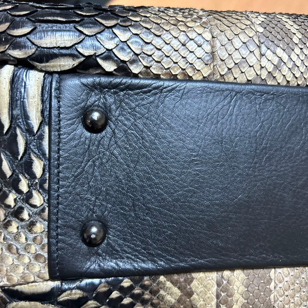 日本製 JRA 公認 品質保証パイソン本革　書類バック　A4可能　ビジネスバック