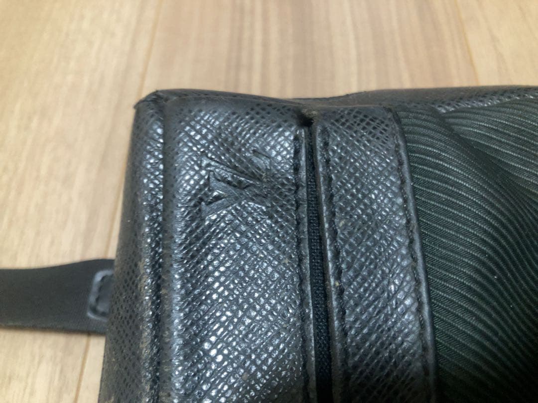 LOUIS VUITTONショルダーバッグ