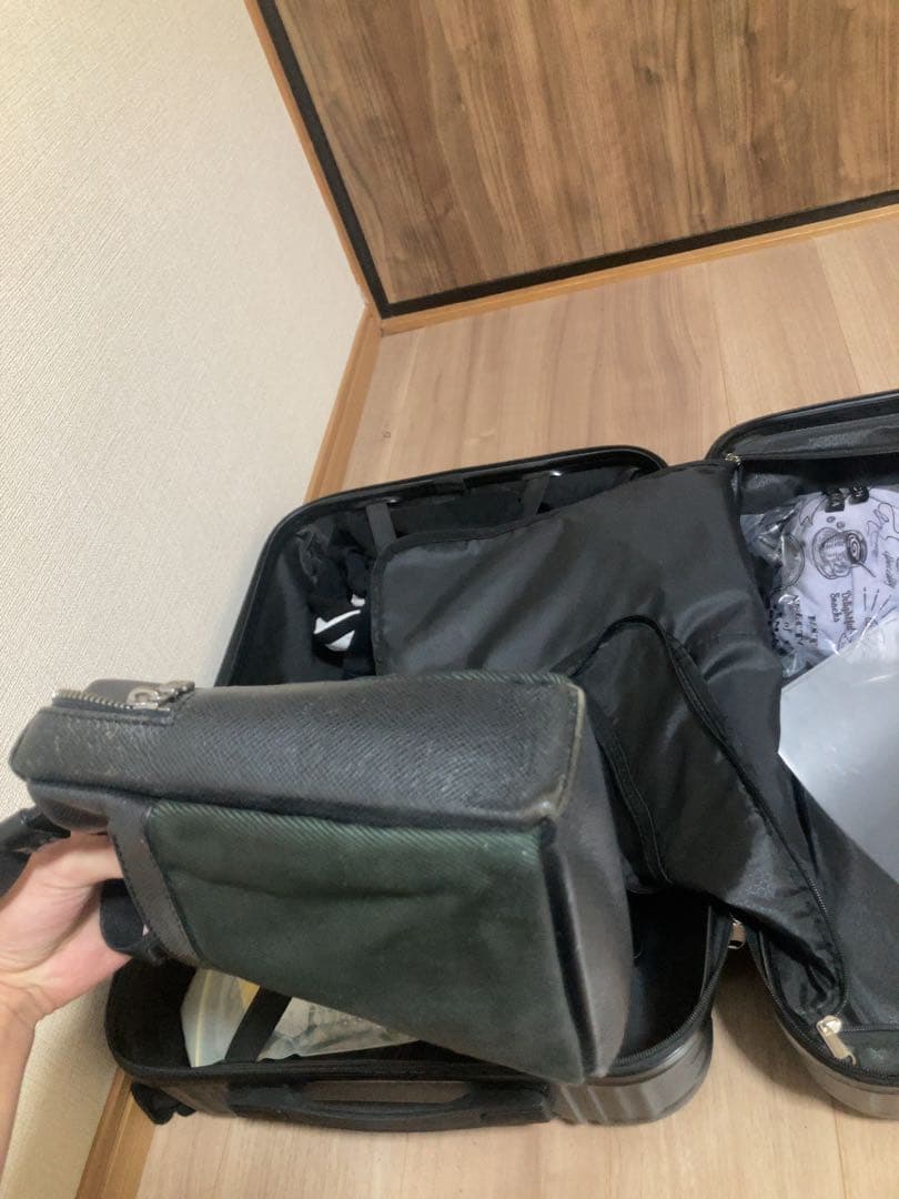 LOUIS VUITTONショルダーバッグ