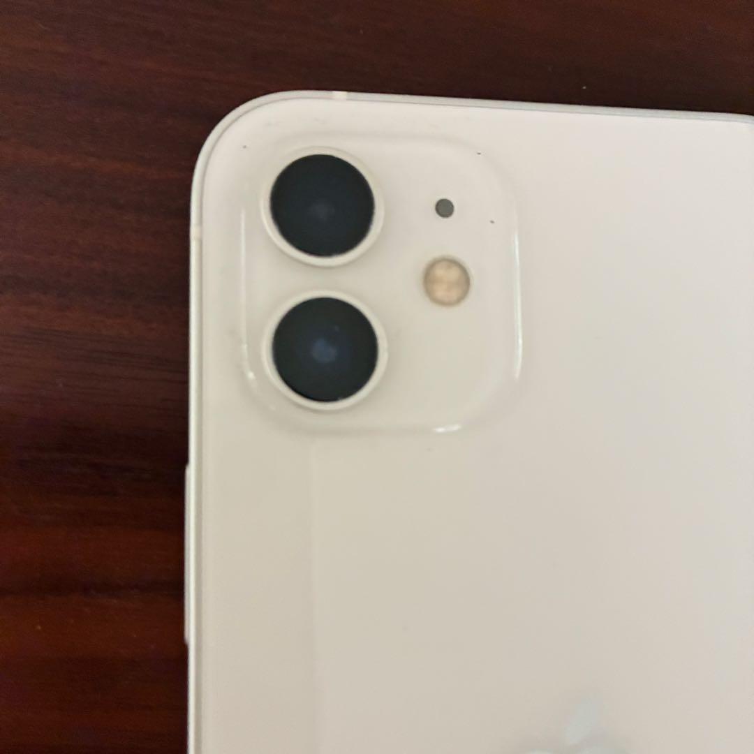 値下げ✳︎超美品　iPhone12 128GB ホワイト　充電ケーブル付