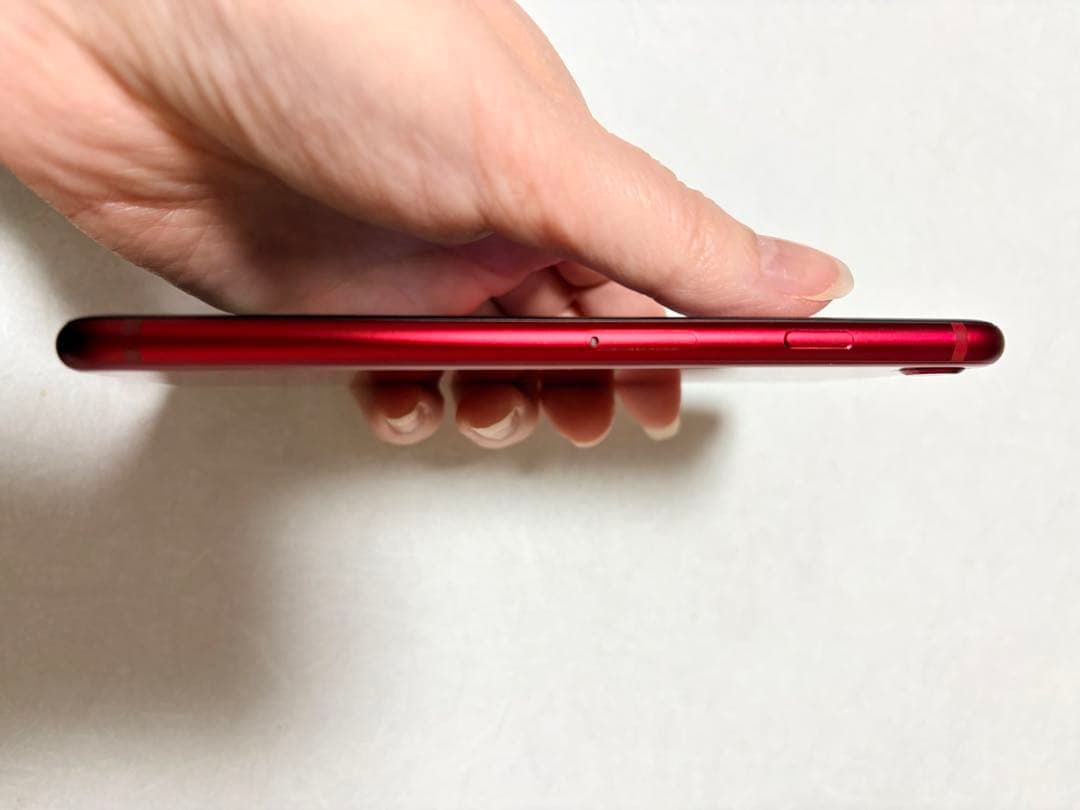 iPhone SE 128GBレッド SIMフリー 美品