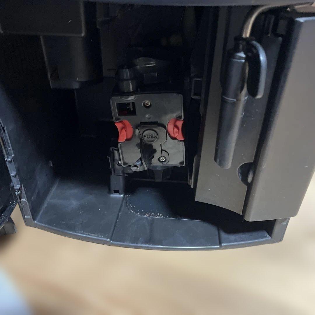 De'Longhi MAGNIFICA エスプレッソマシンESAM1000SJ