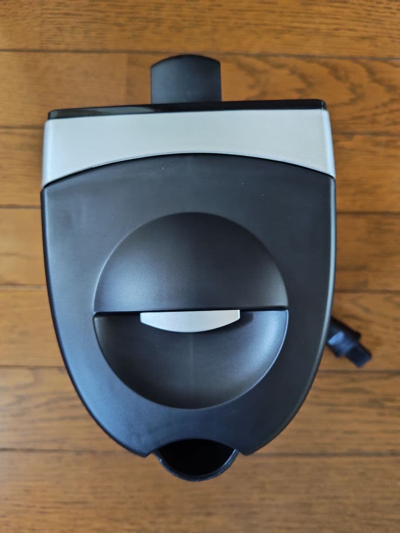 エレクトロラックス　ミニコードレスケトル　EEK4080【匿名配送】