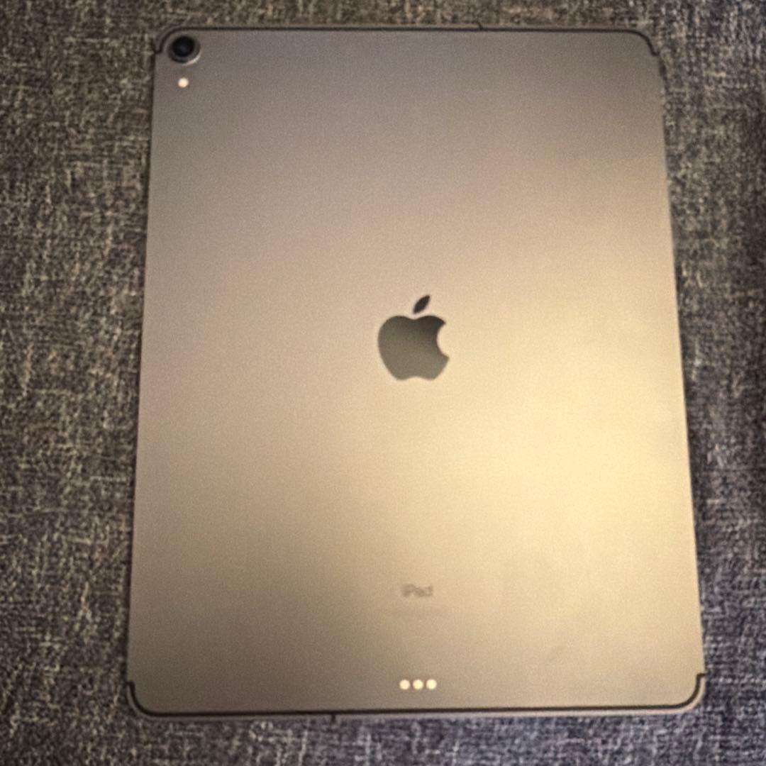 Apple iPad Pro 第3世代 256GB セルラー　スペースグレー