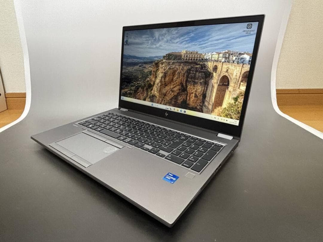 良品 HP ZBook Fury G8 i7-11850H/RTX3000