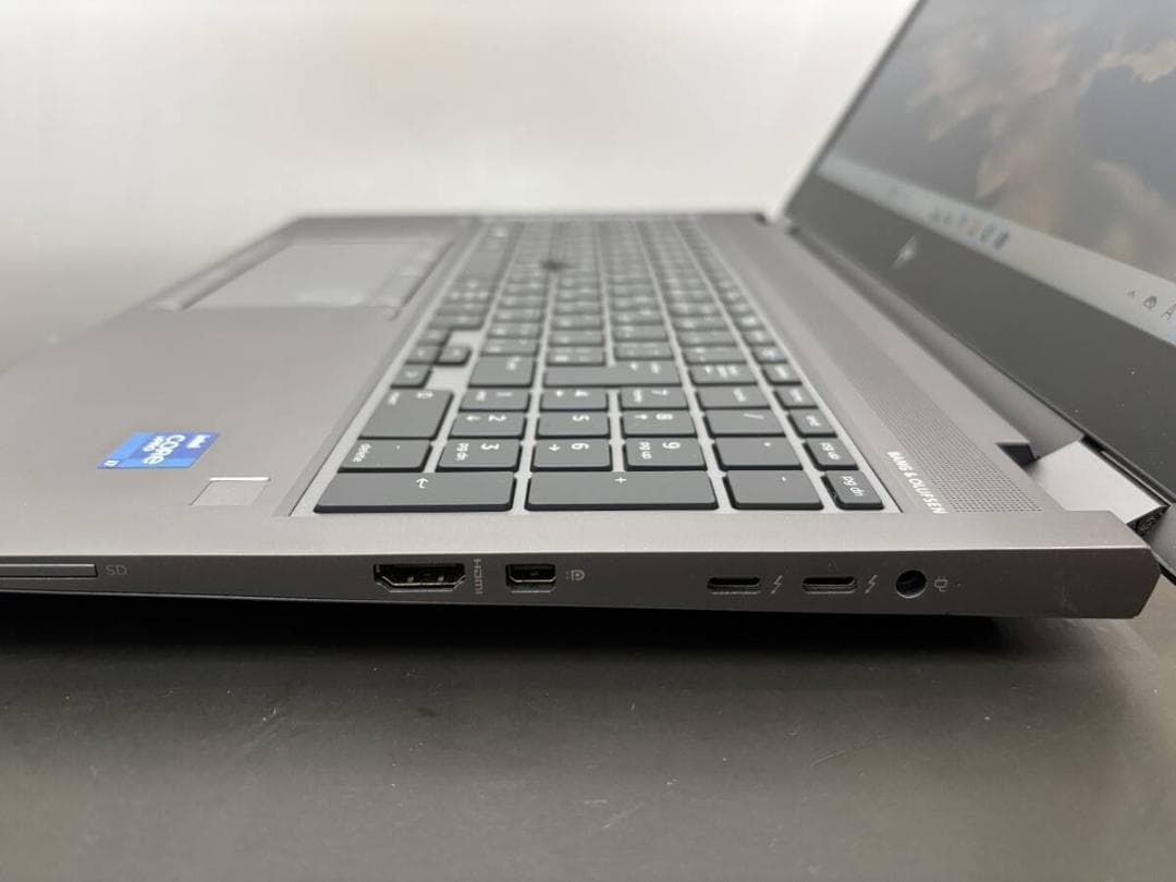 良品 HP ZBook Fury G8 i7-11850H/RTX3000