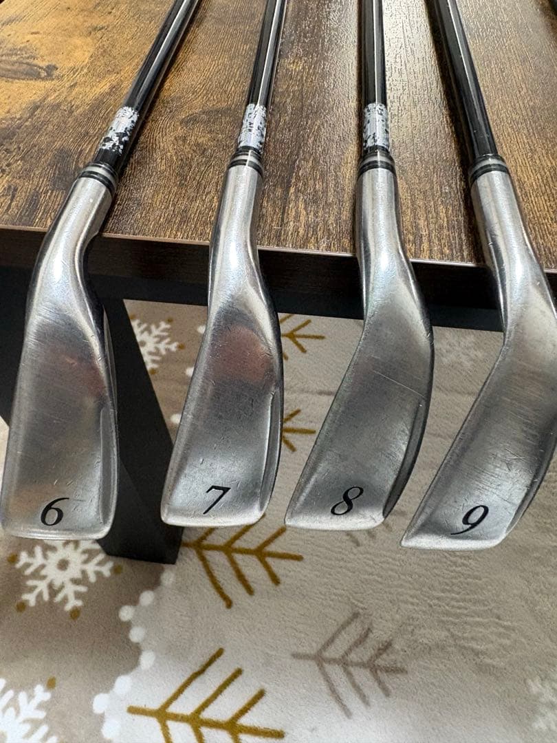 ゼクシオクロスアイアン 8本セット MH1000:R