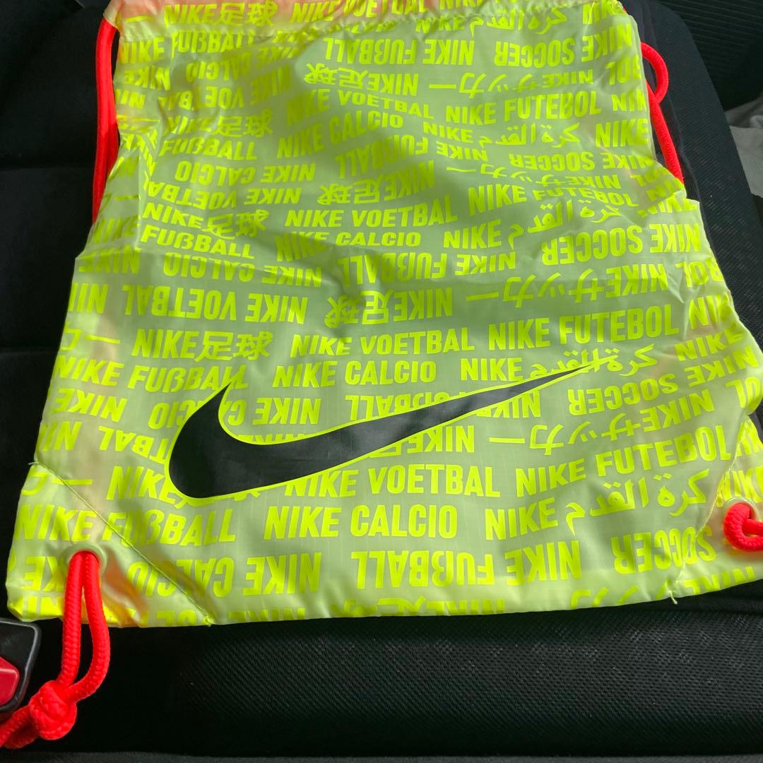 Nike ファントム　6 LOW エリート AG -PRO