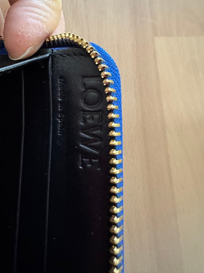 LOEWE レザー長財布 青