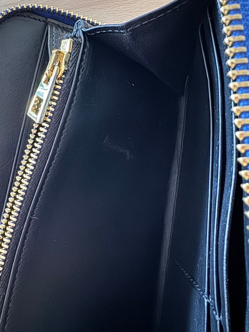 LOEWE レザー長財布 青