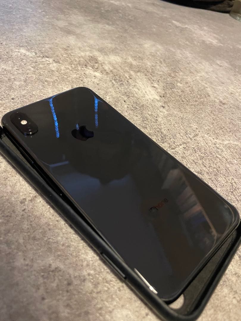 【美品おまけ付】Apple iPhone XS MAX 256GBスペースグレイ