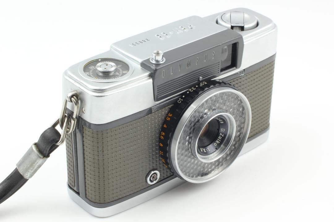 OLYMPUS PEN- EE　ハーフサイズフィルムカメラ