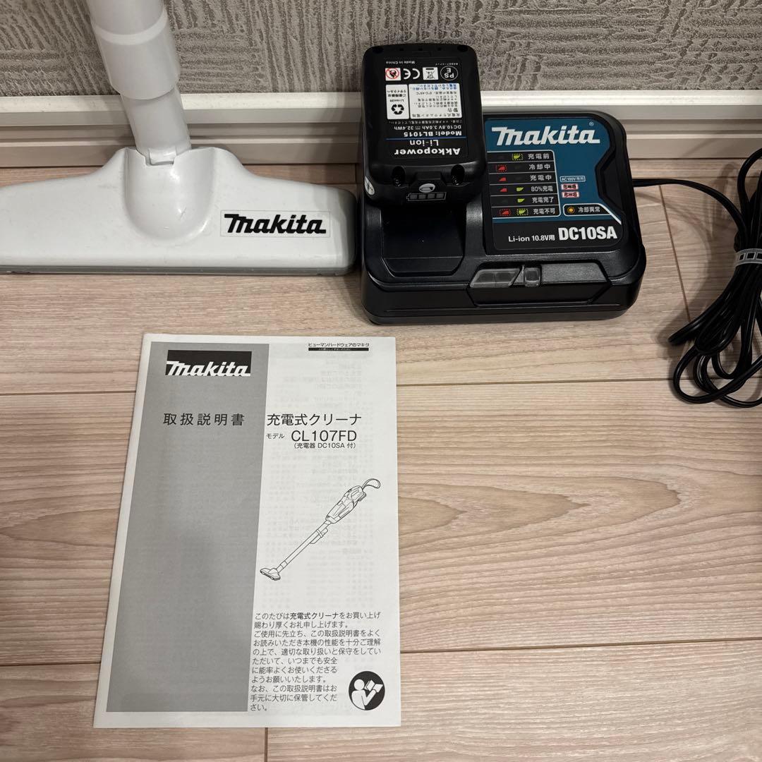 makita マキタ　コードレス　掃除機　CL107FD