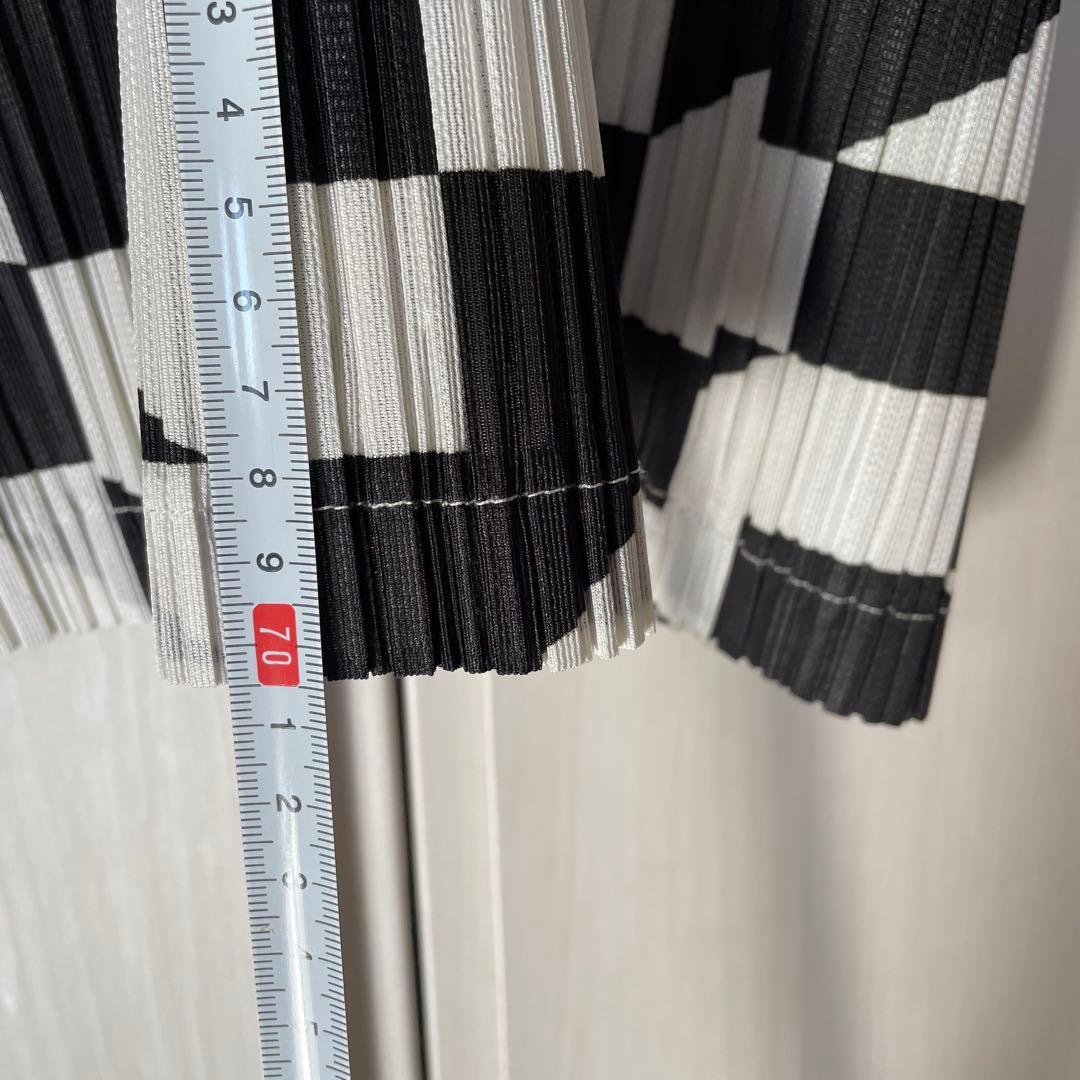 プリーツプリーズ　トップス