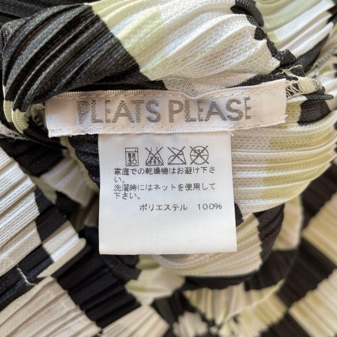 プリーツプリーズ　トップス