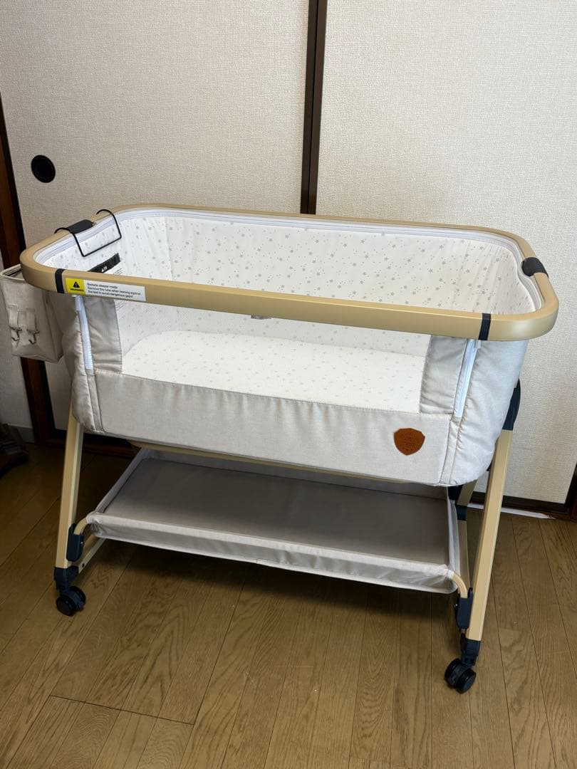 【美品】HZDMJベビーベット 移動可能・持ち運び・折りたたみOK 添い寝ベッド