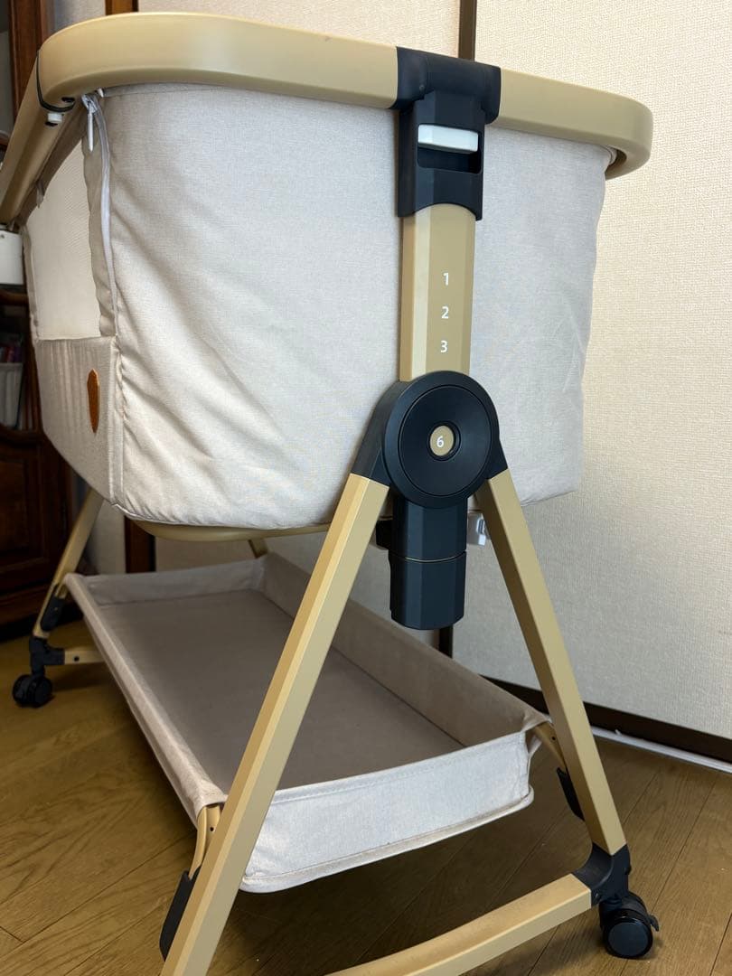 【美品】HZDMJベビーベット 移動可能・持ち運び・折りたたみOK 添い寝ベッド