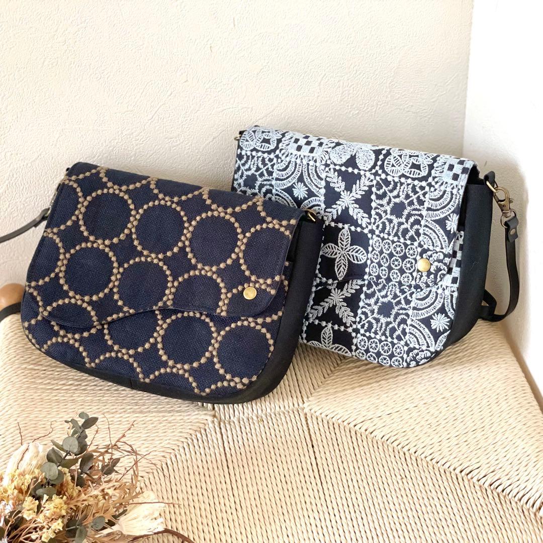 ⚮̈ミナペルホネン　tambourine いっぱいポッケのフラップポシェット