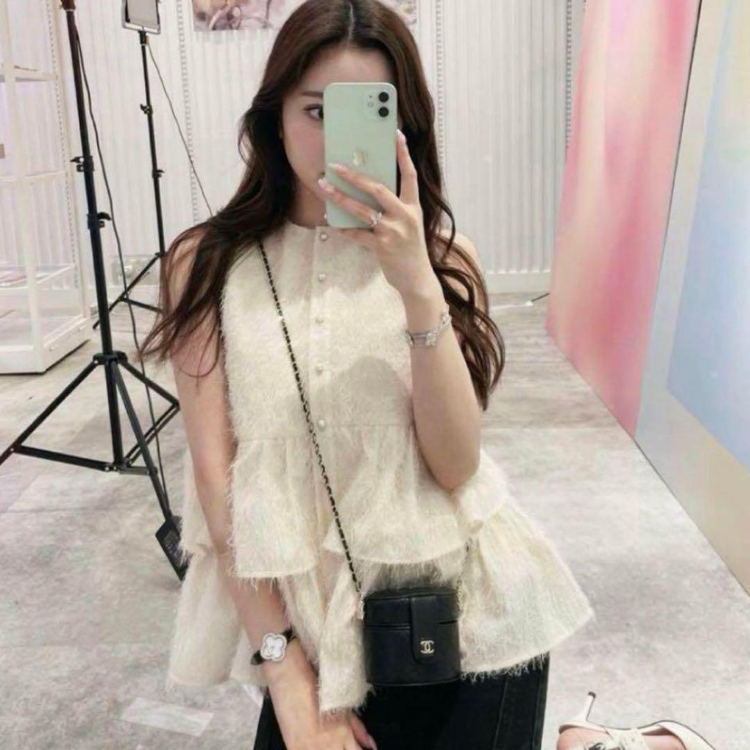 fiolily キラキラトップス　白