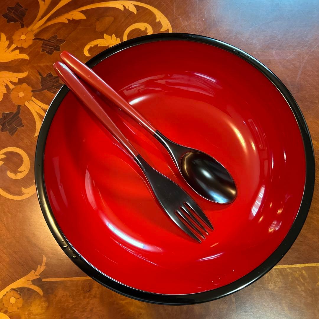 お値下げ、川連漆器、黒内朱サラダ鉢サーバー付き、新品未使用。
