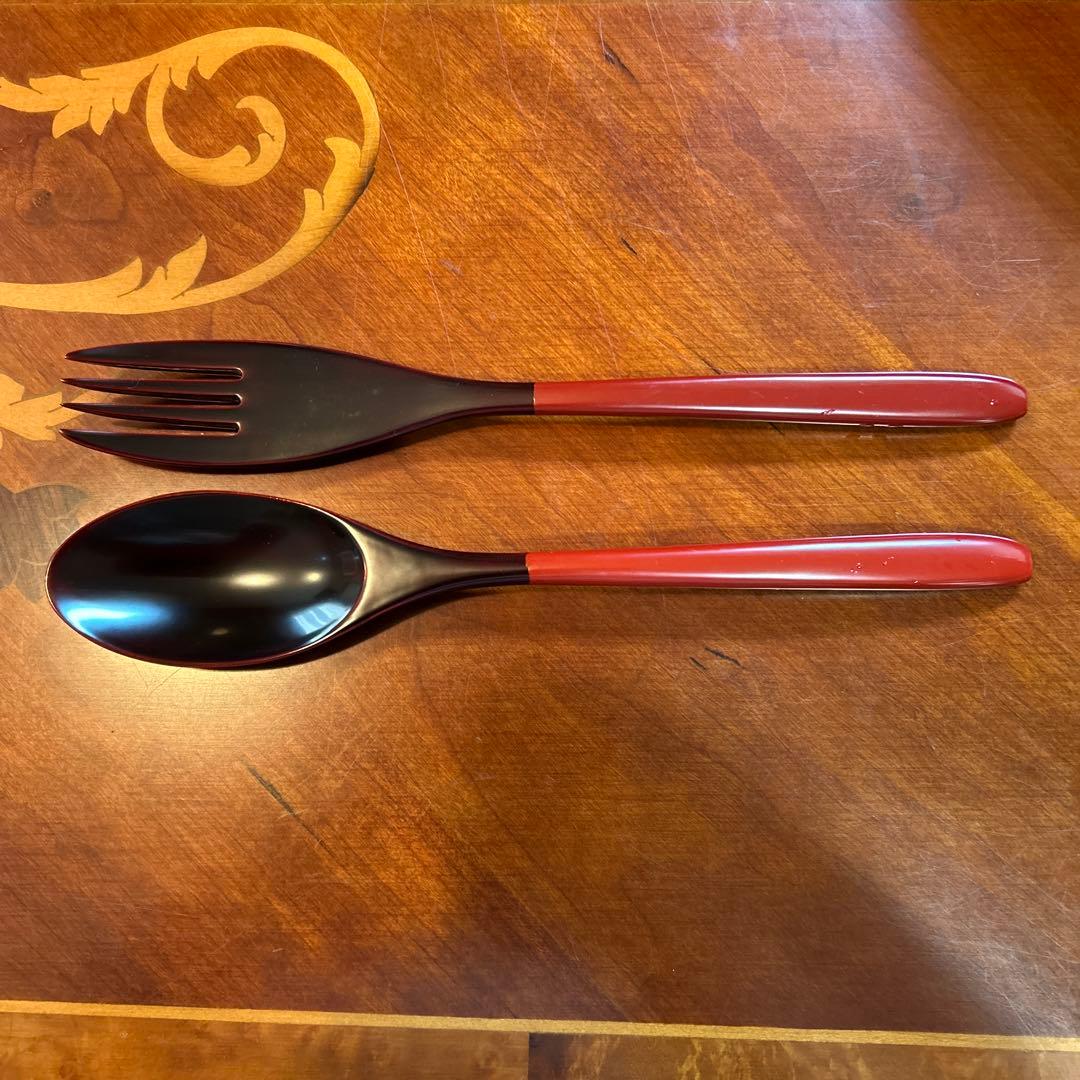 お値下げ、川連漆器、黒内朱サラダ鉢サーバー付き、新品未使用。