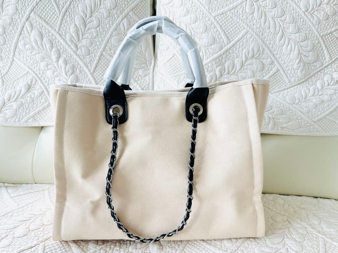CHANELノベルティ☆肩掛けチェーントートバッグ新品キャンバス白