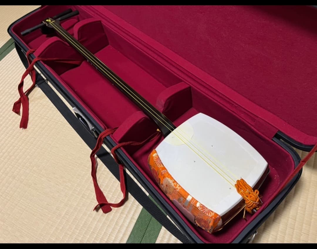 【美品】三味線 本体 和柄装飾付き