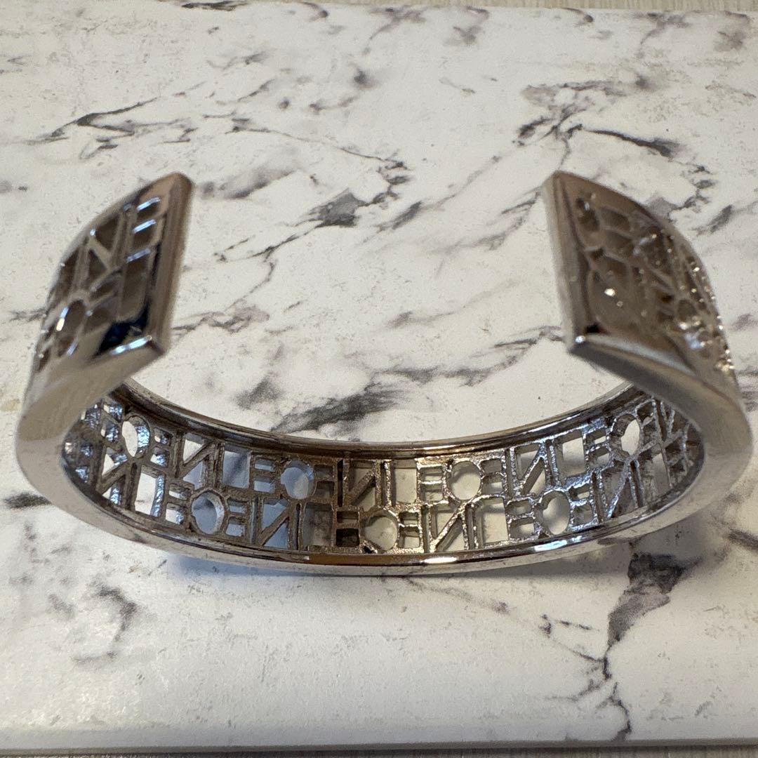 CELINE セリーヌ　ロゴ　メタル　バングル　シルバー　ブレスレット