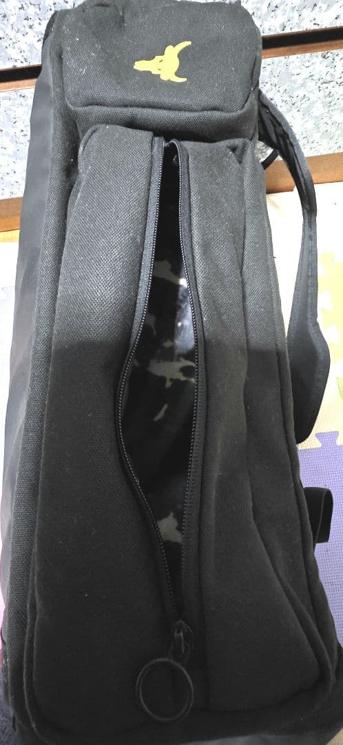 UAプロジェクトロック　ダッフルバッグパック