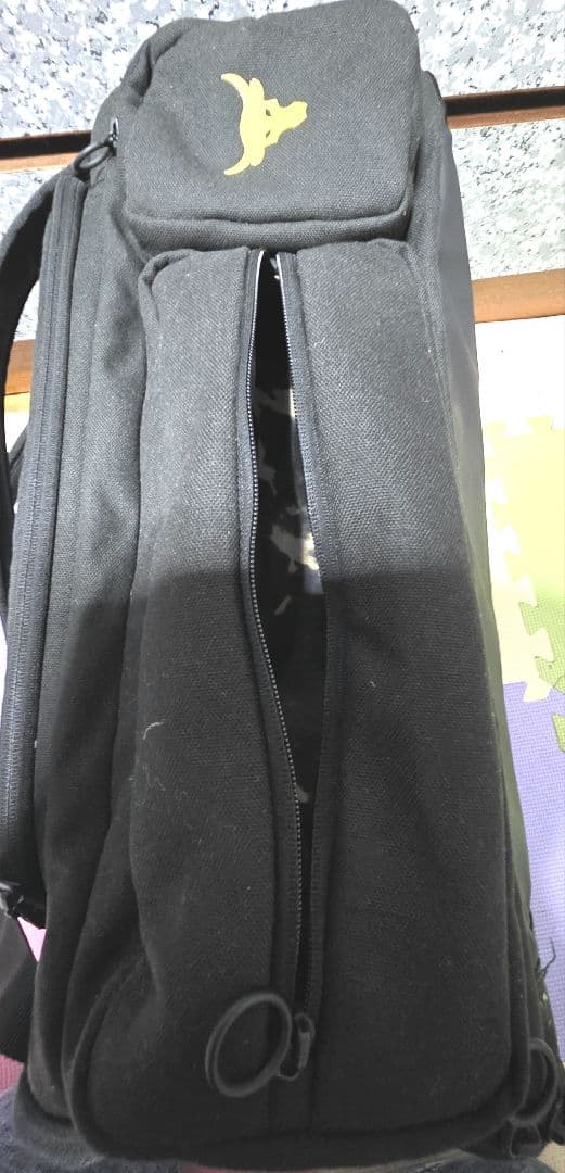 UAプロジェクトロック　ダッフルバッグパック