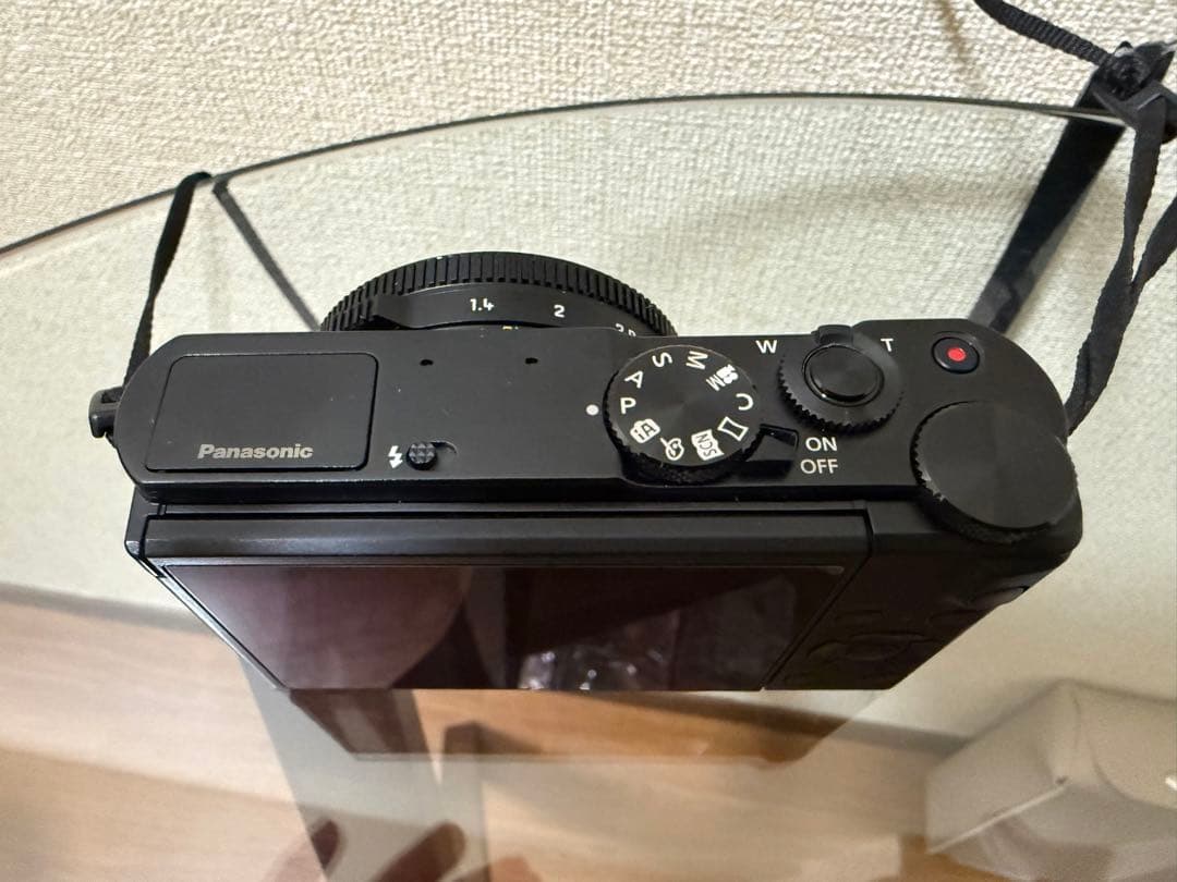 【中古】Panasonic DMC-LX9 充電ケーブル・バッテリーなし