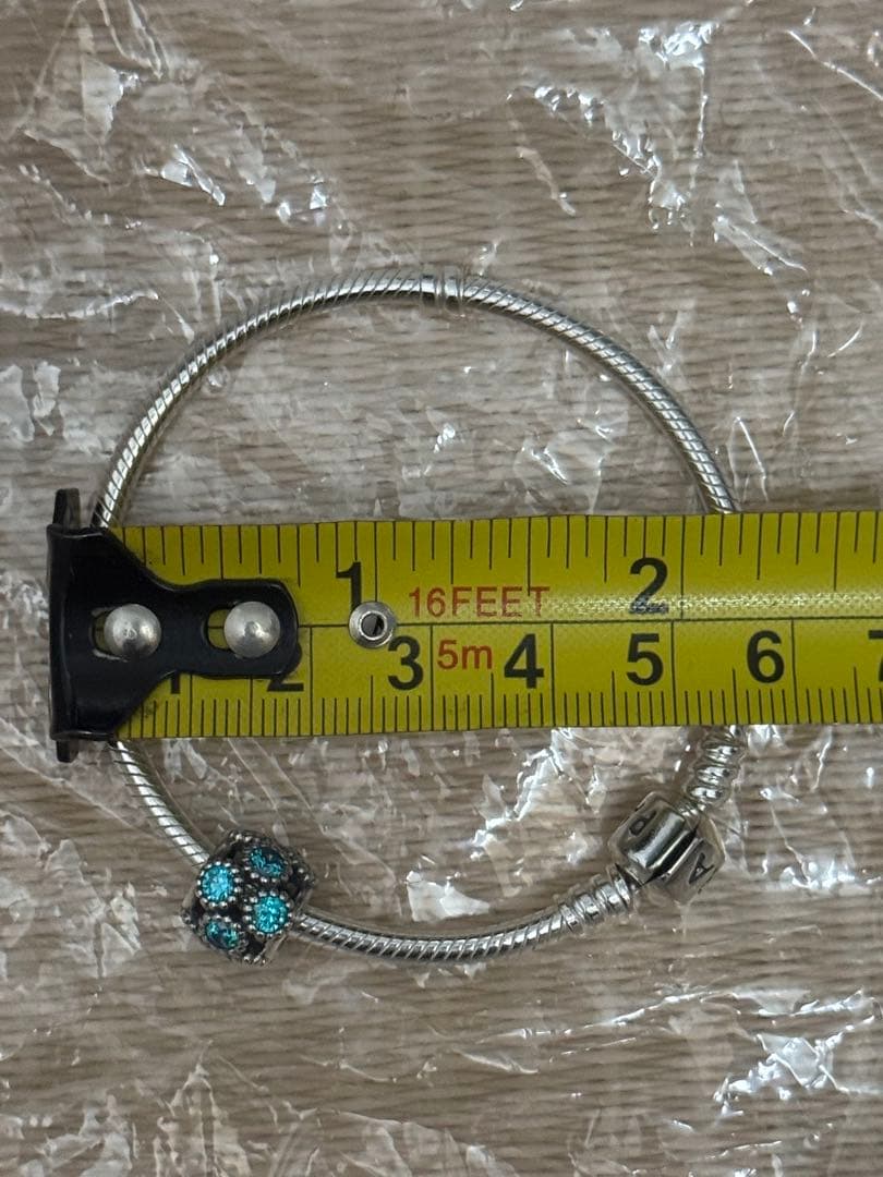 【箱付き】Pandora チャーム付きブレスレット