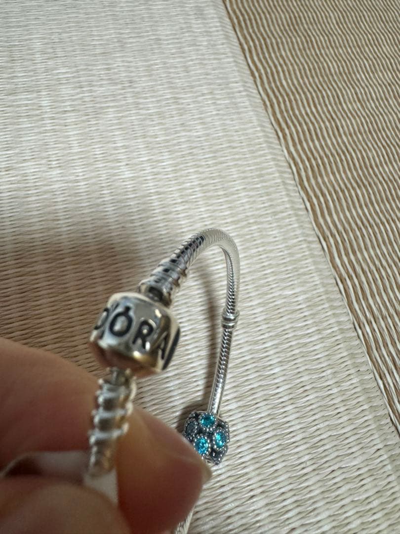 【箱付き】Pandora チャーム付きブレスレット