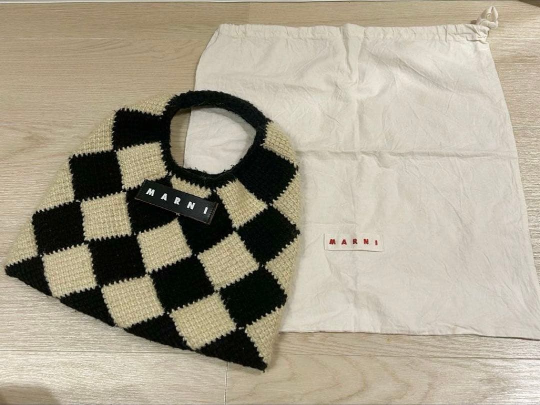 MARNI マルニ チェック柄ハンドバッグ 保存袋付 ブラック&ホワイト