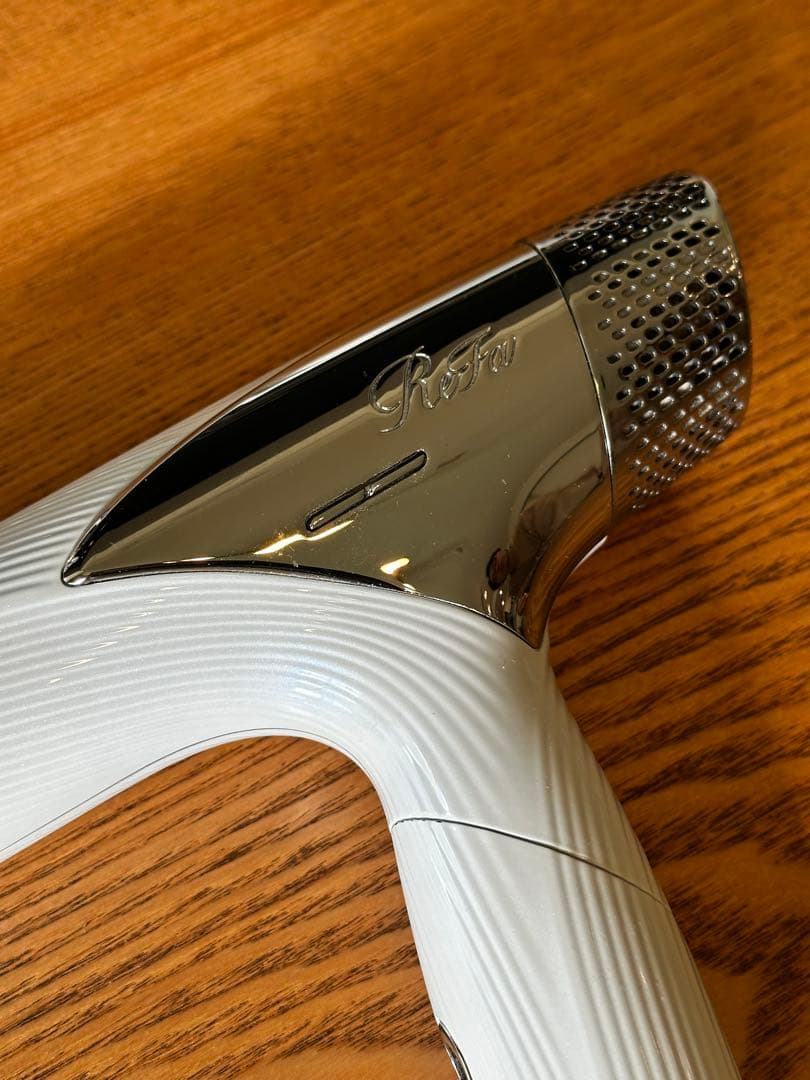 ジャンク品　リファ　ビューテックドライヤー ホワイト　2024年製