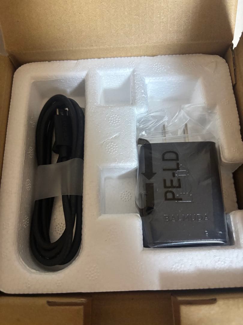 バルミューダ　BALMUDA The Lantern ランタン　L02A-WH