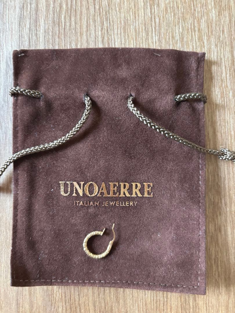 UNOAERRE スパイラルデザインピアス　片耳　18k