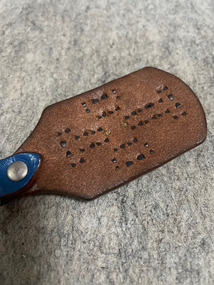 STOP LIGHT ストップライト　レザースタッズキーホルダー