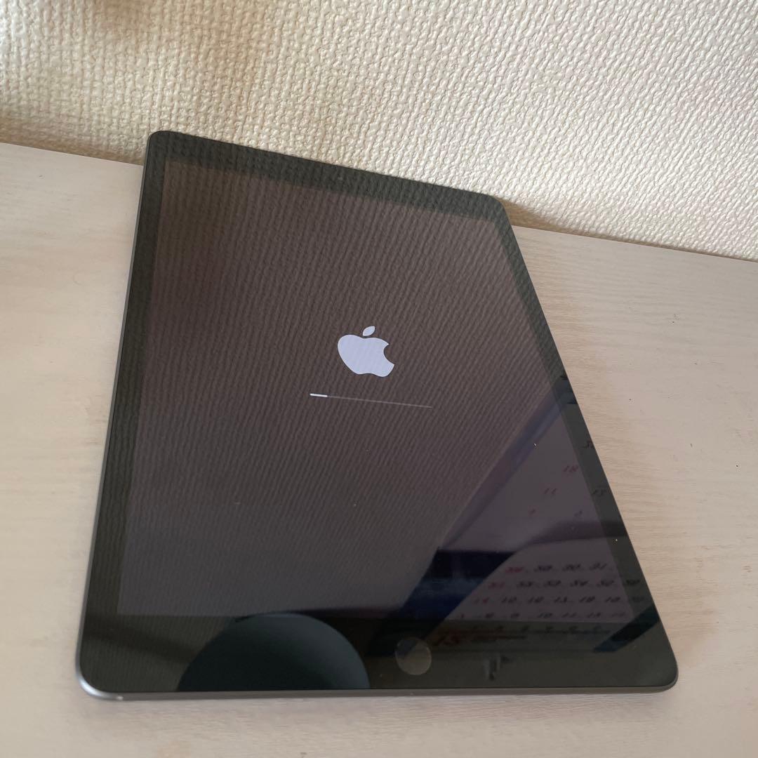 【1/3 値下げしました】i pad 第8世代