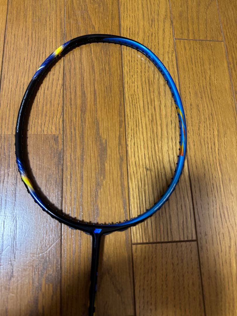 【廃盤】アストロクス77 3UG5 バドミントン　ラケット