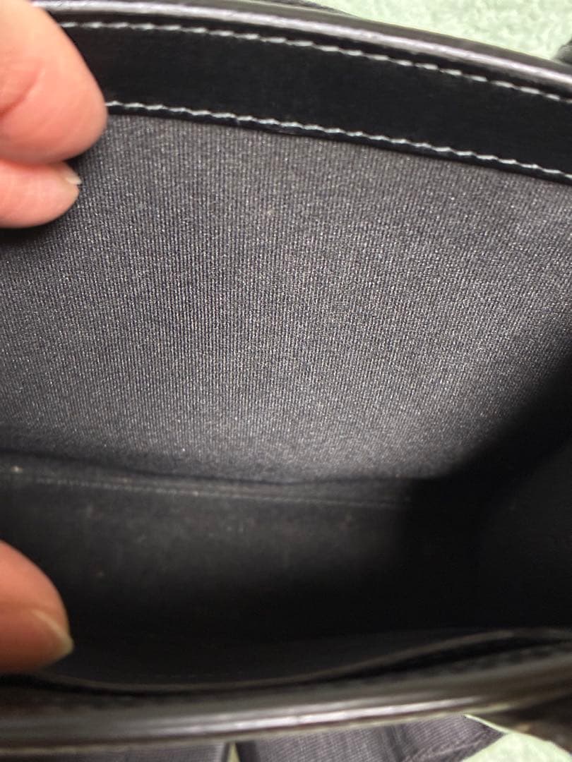 BURBERRY レザー ショルダーバッグ　ミニバーティカル